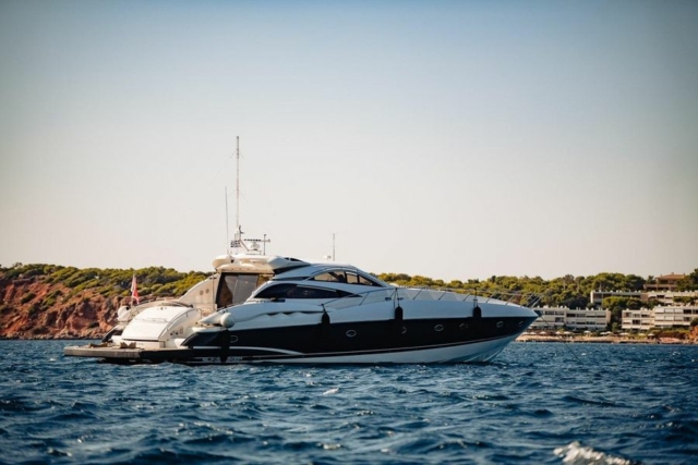 Sunseeker Predator