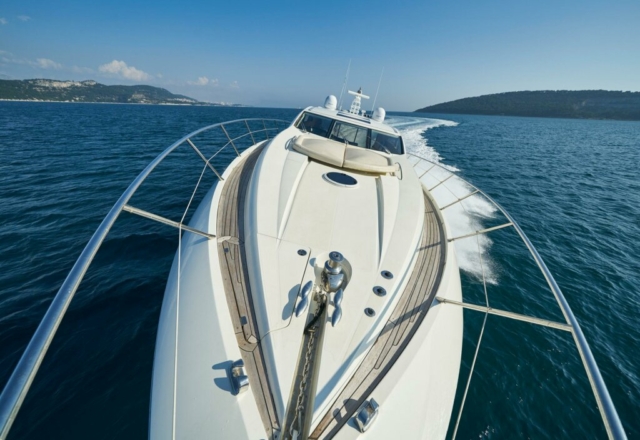 Sunseeker Predator